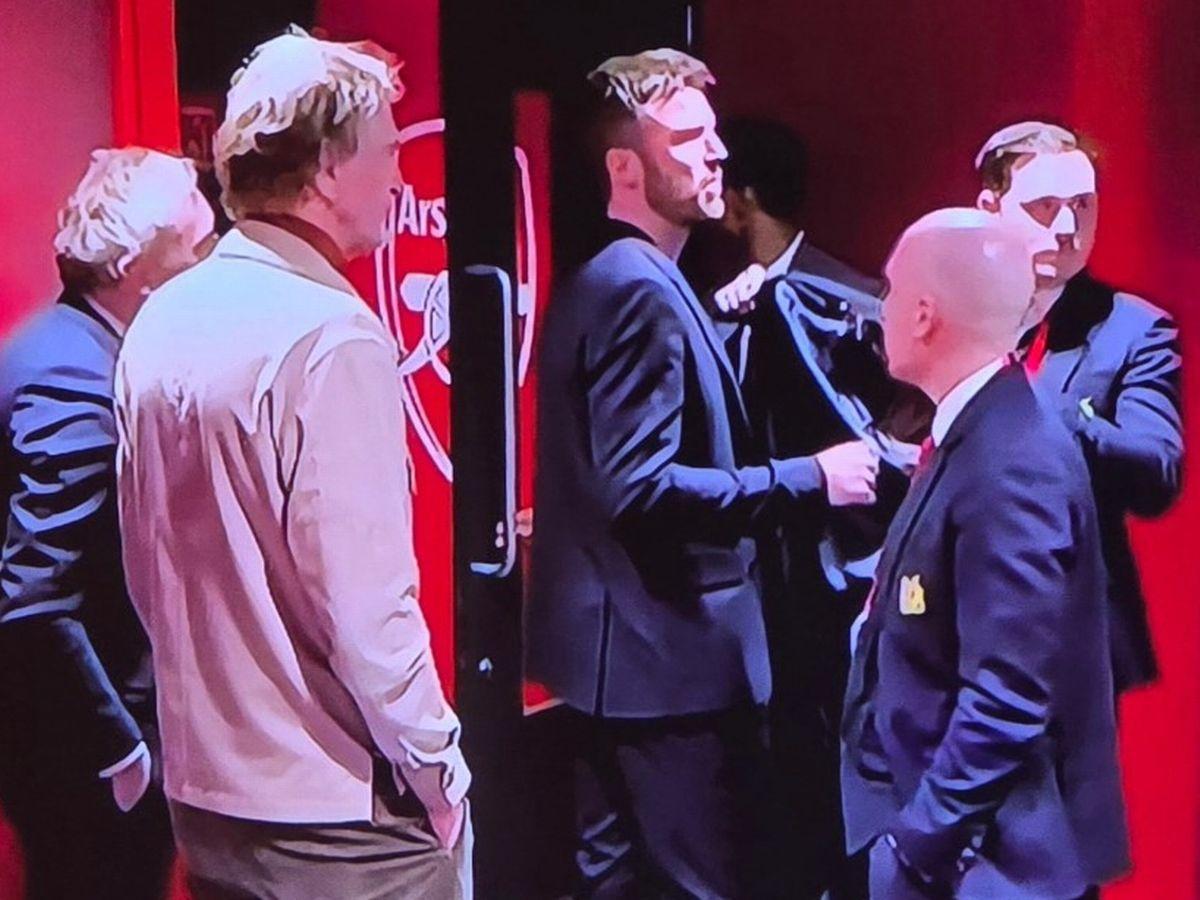 爱游戏官网-卡里克赛后采访被叫停，紧急面见拉特克利夫，曼联帅位要变天？