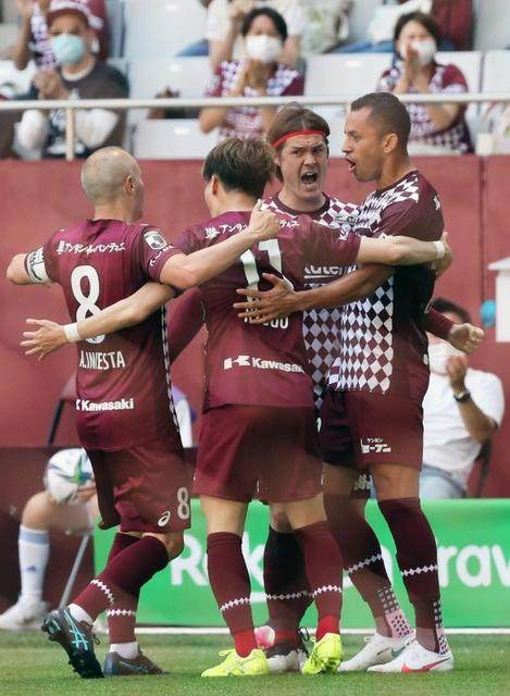 大英名宿王牌节目中吐槽 中甲联赛爆成国际网红